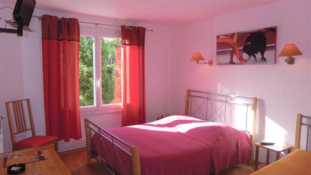 Cit'Hotel Hotel Las Cigalas Villeneuve-lès-Béziers Esterno foto
