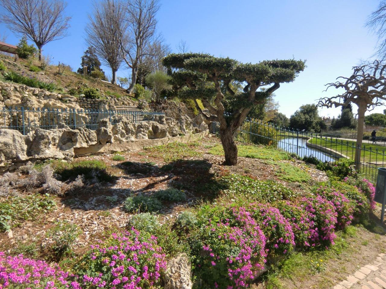 Hotel Las Cigalas Villeneuve-lès-Béziers Esterno foto